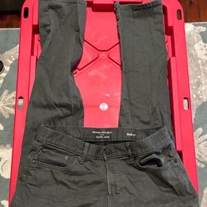Banana Republic Men's Dark Green Slim Traveler Jeans